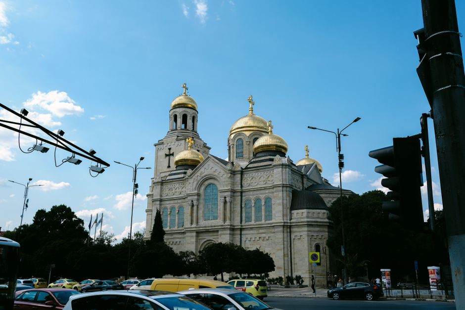„Златна роза“ започва във Варна с „Нина Роза“ и фокус върху завръщането към корените